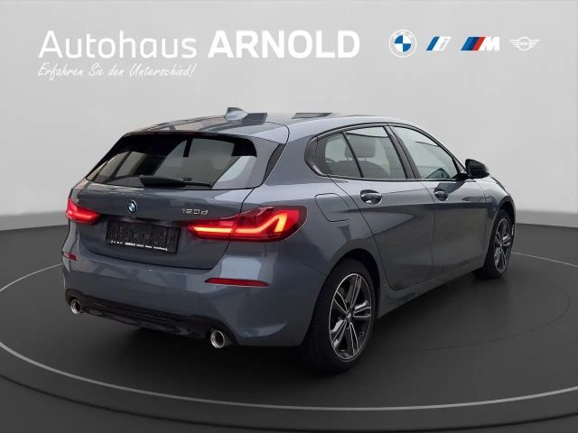 BMW 120 120d Sedan xDrive