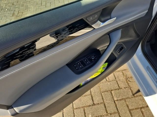 Volkswagen Passat Elegance Elegance Variant