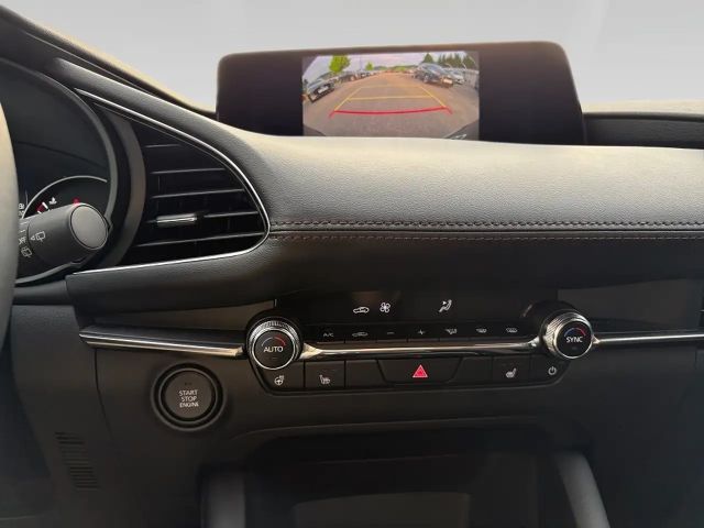 Mazda 3 2.5L SkyActiv e-Skyactiv