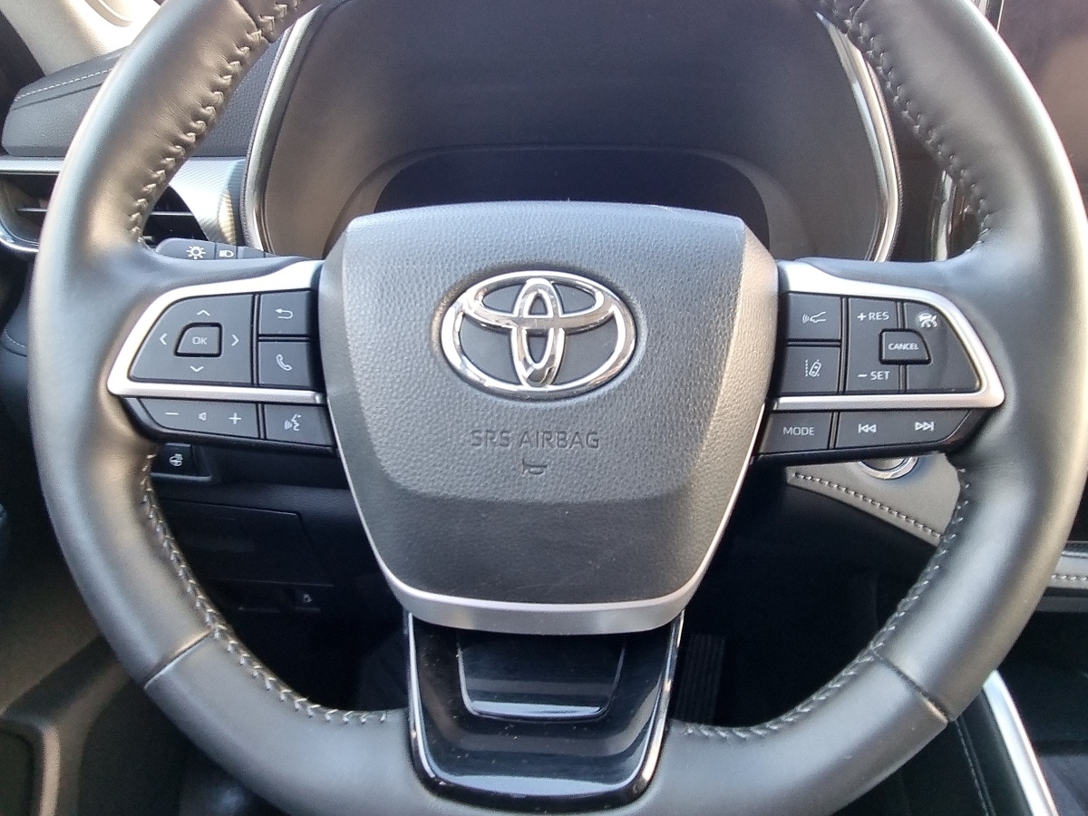 Toyota Highlander 5-deurs Basis Luxury