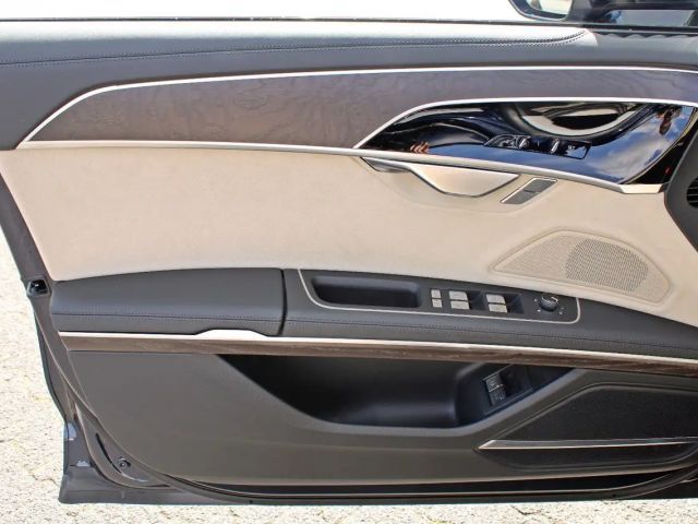 Audi A8 Quattro S-Line