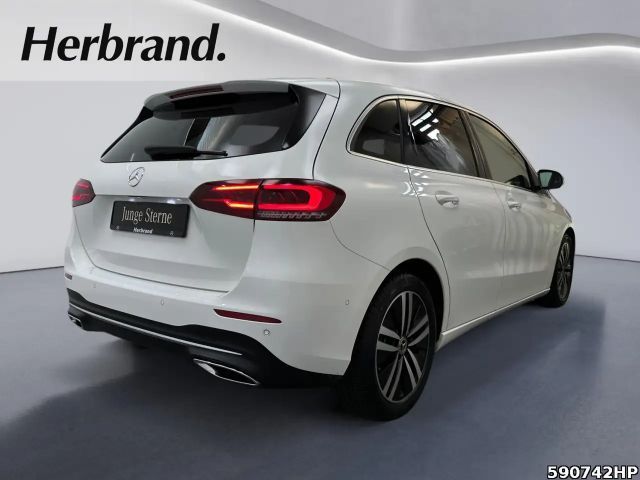 Mercedes-Benz B 180 Progressive