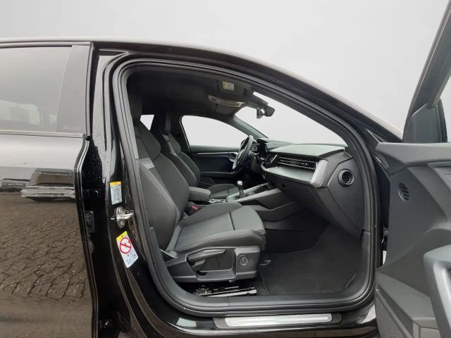 Audi A3 30 TFSI Sedan