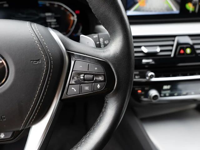 BMW 520 520d Luxury Line Touring