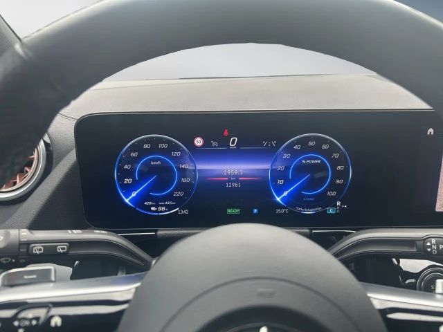 Mercedes-Benz EQA 300 4MATIC Advanced