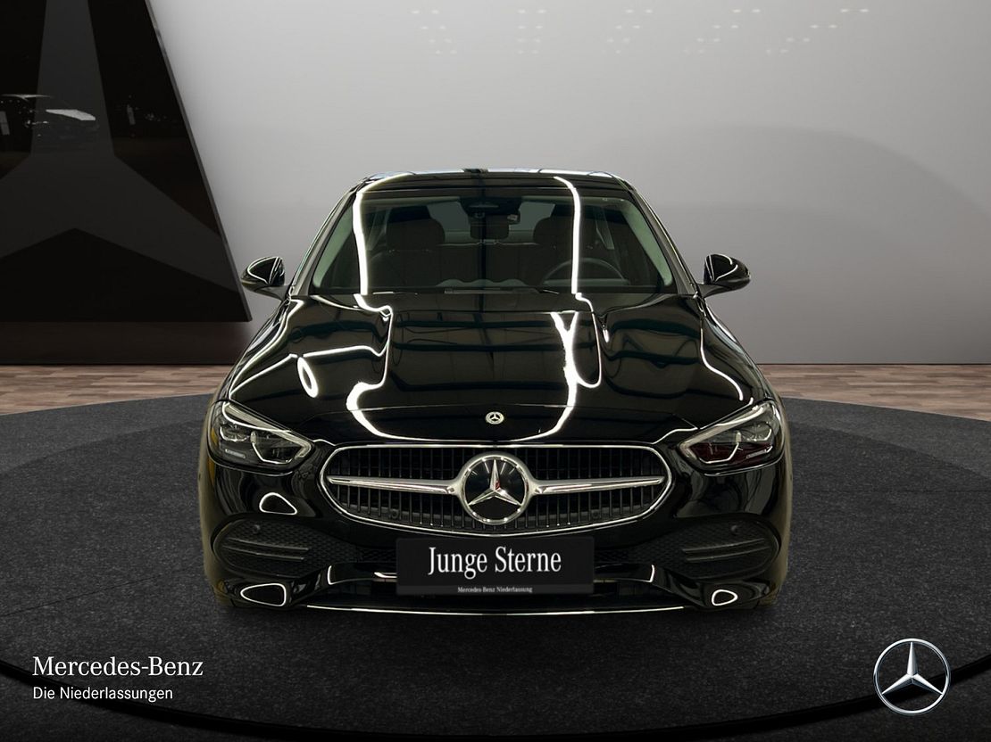 Mercedes-Benz C 200 Sedan