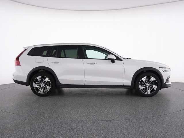 Volvo V60 Cross Country CC