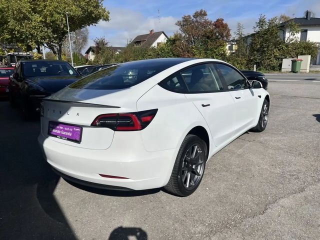 Tesla Model 3 RWD