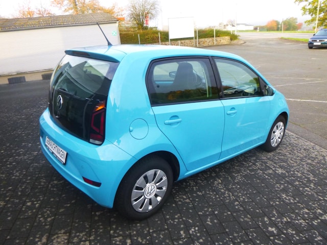 Volkswagen up! Move Move up!