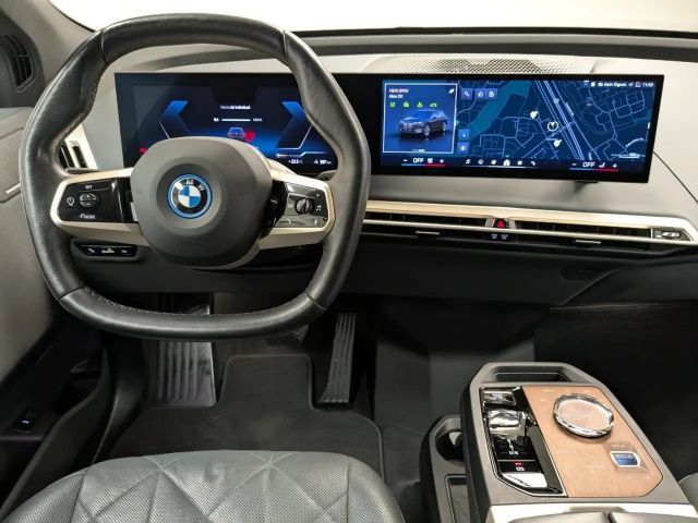 BMW iX xDrive40