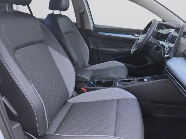 Volkswagen Golf 1.5 eTSI DSG