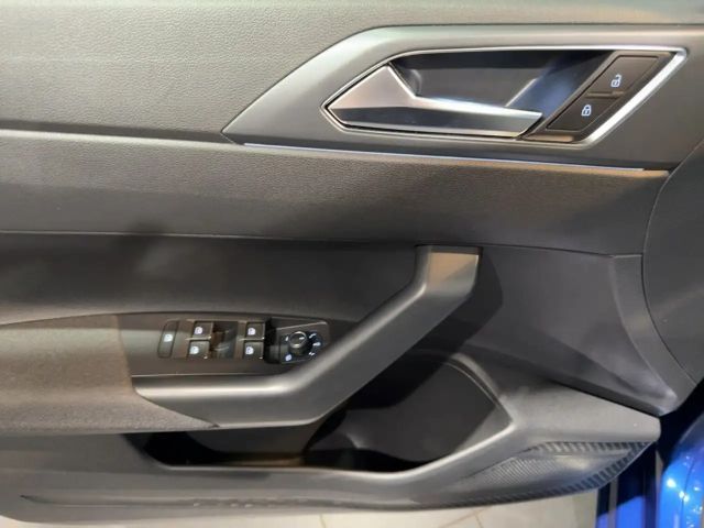 Volkswagen Taigo 1.0 TSI DSG R-Line