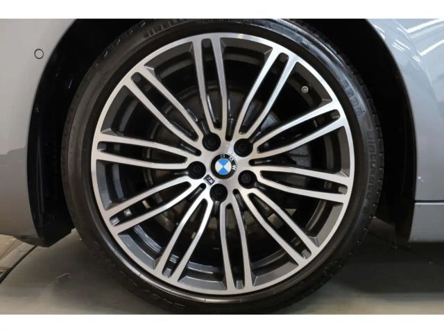 BMW 520 520d M-Sport