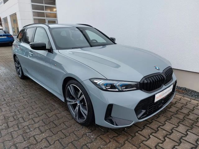 BMW 320 320d M-Sport Touring xDrive