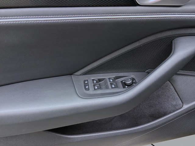 Volkswagen Passat 1.5 eTSI Business DSG