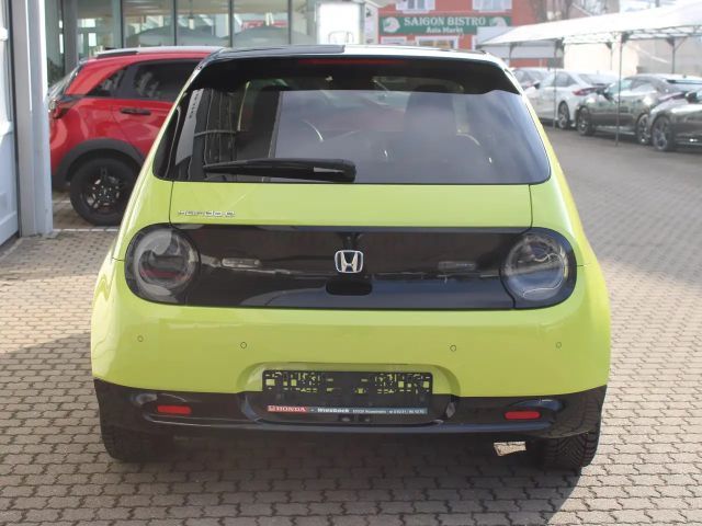 Honda e Advance