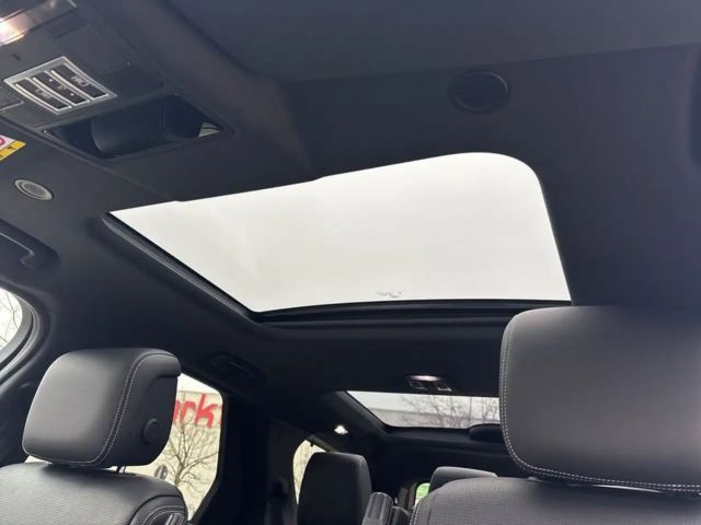 Land Rover Discovery Dynamic SE