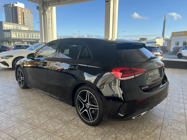 Mercedes-Benz A 200 AMG Line