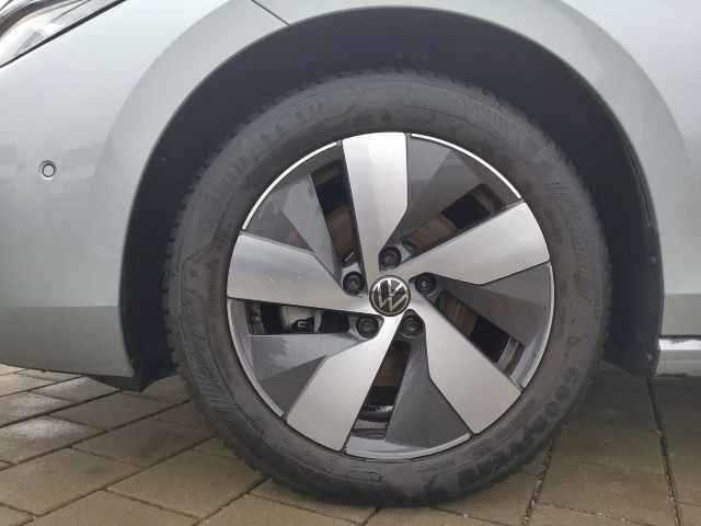 Volkswagen Passat 1.5 eTSI Business DSG
