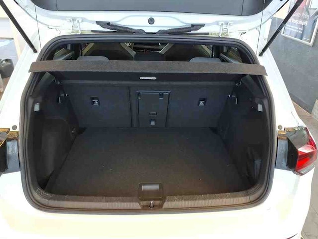 Volkswagen Golf 1.5 TSI Golf VIII R-Line