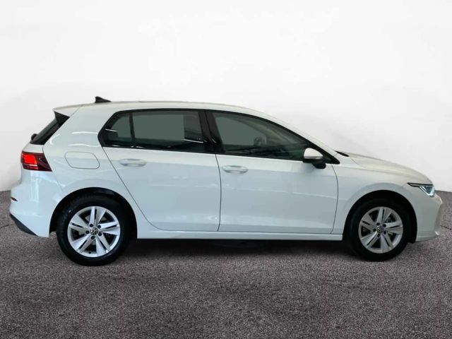 Volkswagen Golf 1.5 eTSI DSG Golf VIII Life