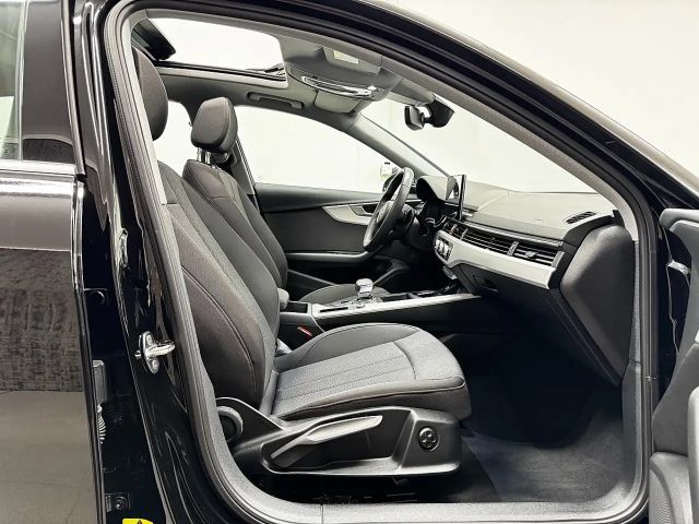 Audi A4 35 TFSI Avant S-Tronic