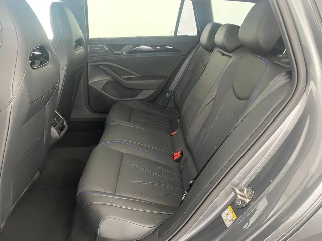 Volkswagen Passat DSG R-Line Variant