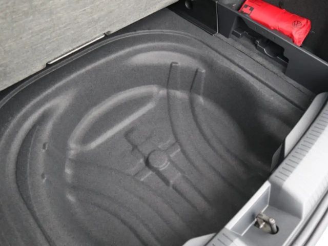 Volkswagen Golf 1.5 eTSI DSG Style Variant