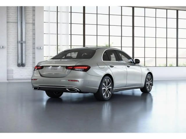 Mercedes-Benz E 200 AVANTGARDE EXCLUSIVE Sedan