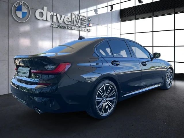 BMW 330 330e Sedan xDrive