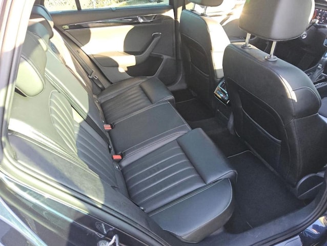 Skoda Superb 2.0 TDI Combi