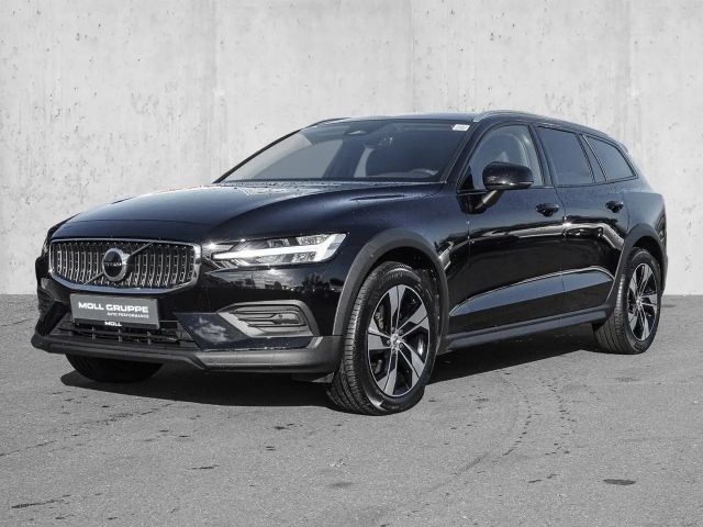 Volvo V60 Cross Country AWD Plus