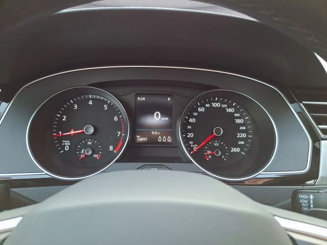 Volkswagen Passat 1.5 TSI Business DSG Variant