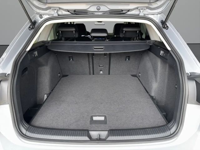 Volkswagen Golf 1.5 eTSI Golf VIII Variant