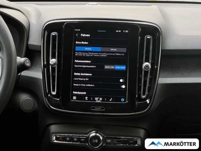 Volvo XC40 Core Recharge