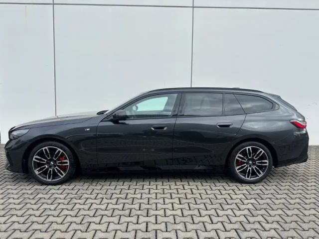 BMW 540 540d M-Sport Touring xDrive
