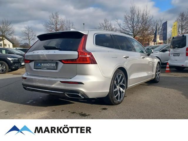Volvo V60 AWD Core Recharge T6