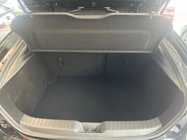 Mazda 3 Exclusive-line