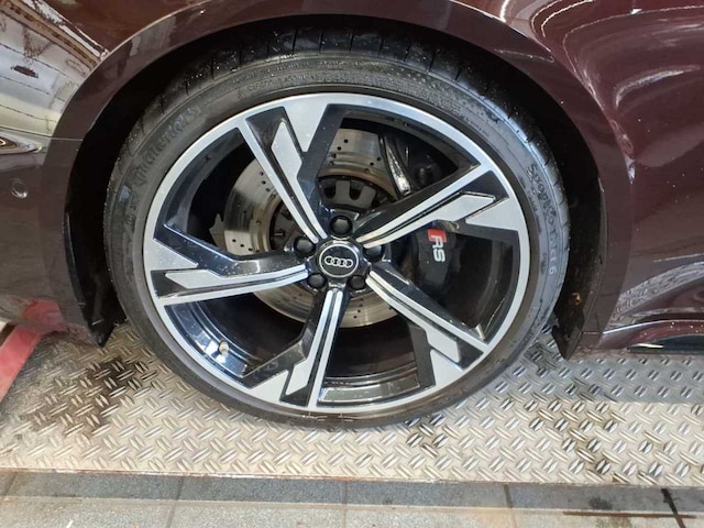 Audi RS4 Avant Quattro