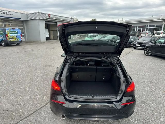 BMW 116 116d Sedan Sport Line