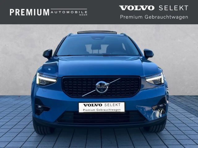 Volvo XC40 Dark Plus