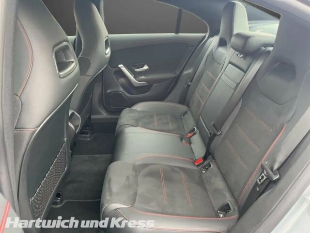 Mercedes-Benz CLA 200 AMG Line Sedan