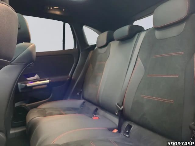 Mercedes-Benz GLA 220 4MATIC AMG Line