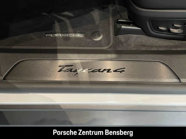 Porsche Taycan 4 Cross Turismo