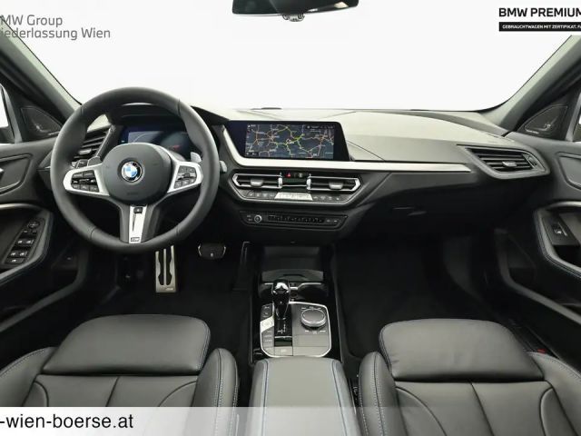 BMW 120 120d xDrive