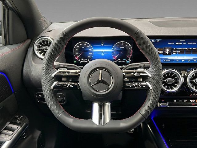 Mercedes-Benz GLA 200 AMG Line