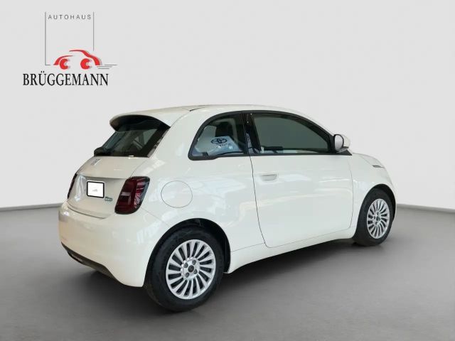 Fiat 500e + Ganzjahresreifen
