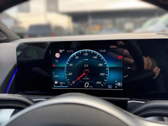 Mercedes-Benz GLB 200 AMG Line