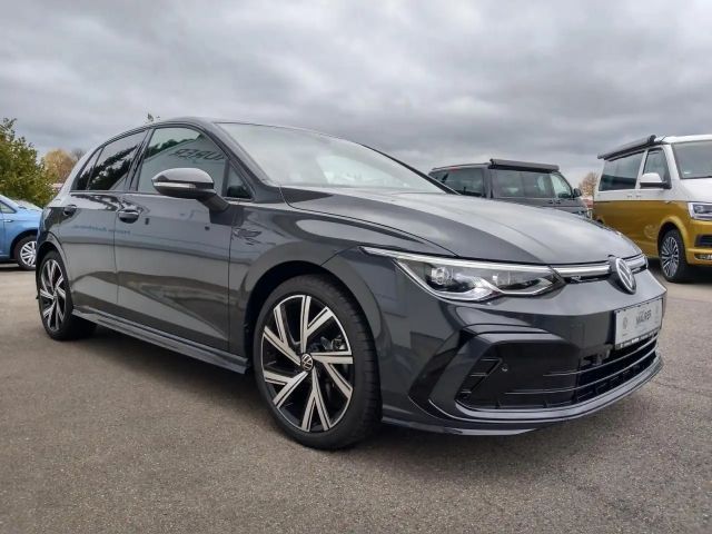 Volkswagen Golf DSG R-Line