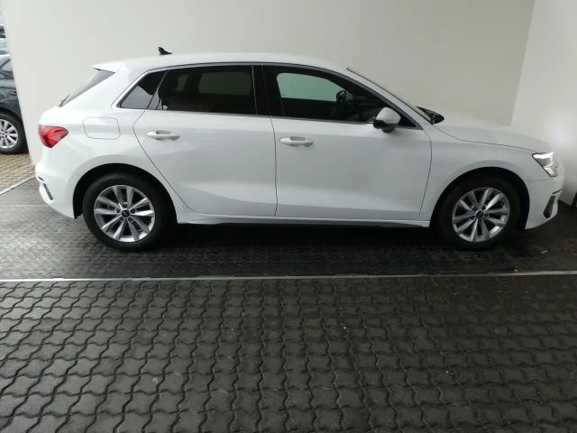 Audi A3 30 TFSI Sedan